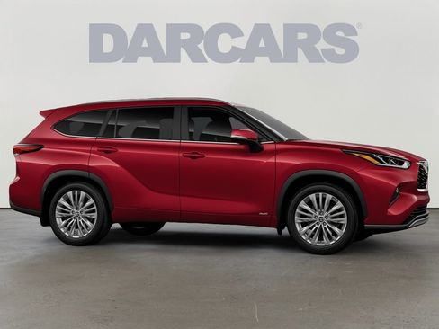 New 2026 Toyota Highlander Platinum image 16