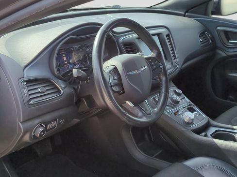 Used 2015 Chrysler 200 S w/ Navigation & Sound Group I image 2