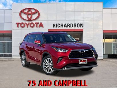 Used 2024 Toyota Highlander Platinum