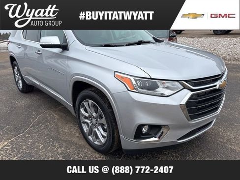 Used 2021 Chevrolet Traverse Premier AWD/4WD image 1