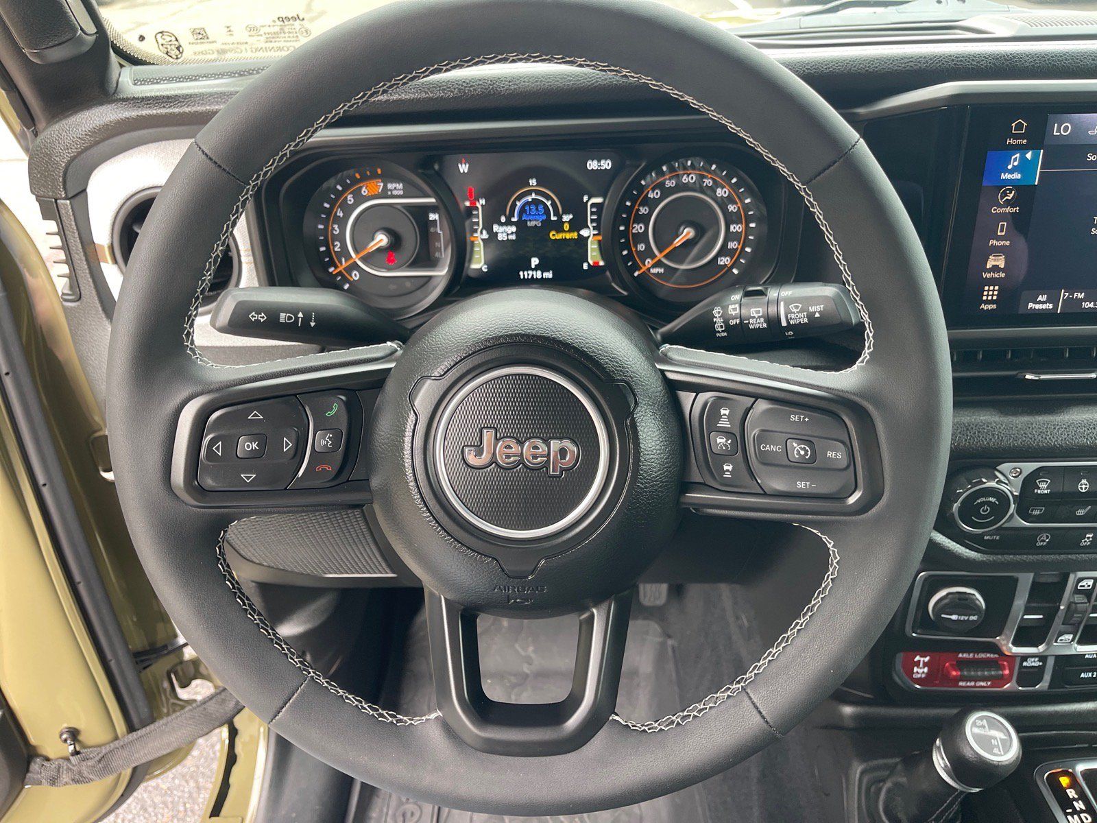 Used 2025 Jeep Wrangler Unlimited Sport AWD/4WD image 7