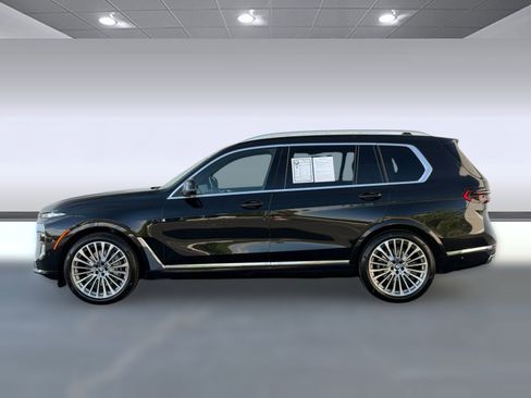 Certified 2025 BMW X7 xDrive40i AWD/4WD image 2