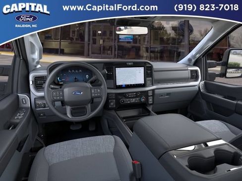 New 2026 Ford F250 XLT w/ XLT Premium Package AWD/4WD image 9