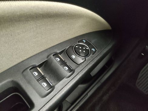 Used 2018 Ford Fusion S image 27