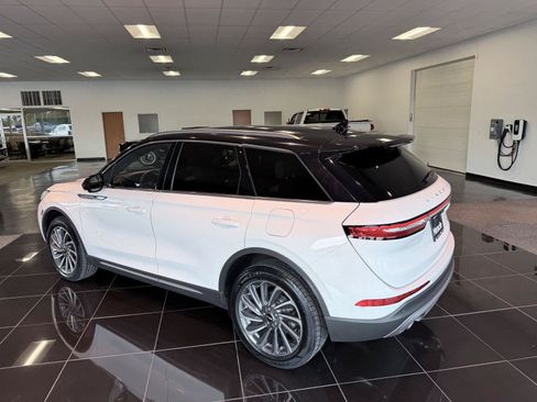 Used 2023 Lincoln Corsair Reserve AWD/4WD image 10