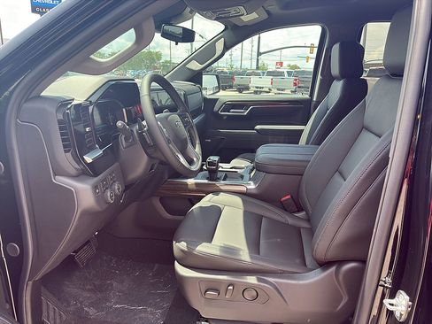New 2026 Chevrolet Silverado 1500 RST w/ RST All Star Premium Package AWD/4WD image 10