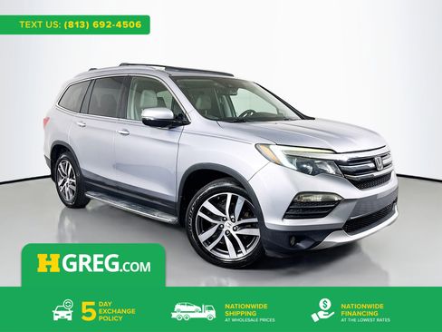 Used 2017 Honda Pilot Elite image 1