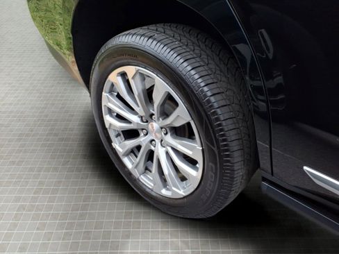 Used 2021 GMC Yukon Denali w/ Denali Premium Package AWD/4WD image 14