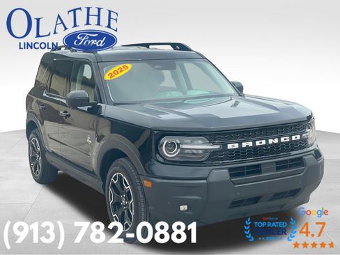 Used 2025 Ford Bronco Sport Outer Banks w/ Outer Banks Tech Package+ AWD/4WD image 7