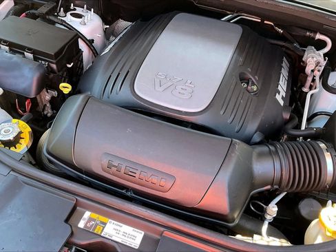 Used 2018 Dodge Durango R/T AWD/4WD image 29