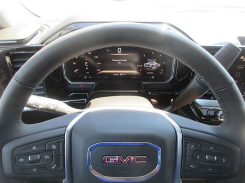 New 2026 GMC Sierra 1500 SLE image 16