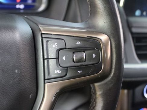 Used 2022 Chevrolet Suburban High Country AWD/4WD image 16
