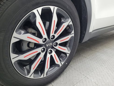 Used 2018 Kia Sportage EX image 31