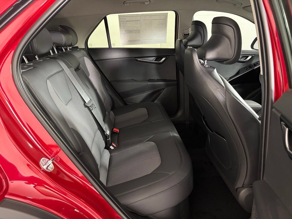 New 2026 Kia Niro EX FWD image 40