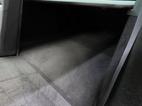 Used 2024 Tesla Model Y Long Range image 11