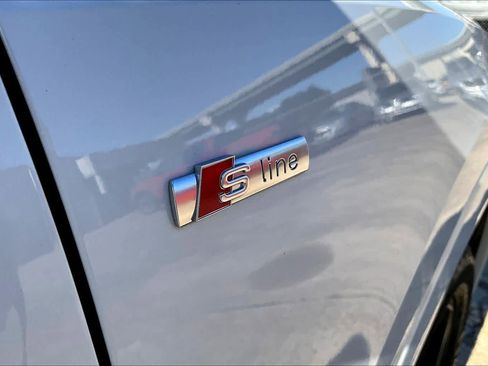 Used 2019 Audi Q3 2.0T Premium Plus image 9