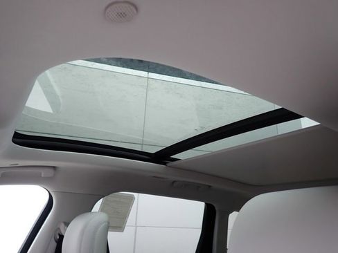 New 2026 Lincoln Nautilus Premier w/ Equipment Group 102A image 21