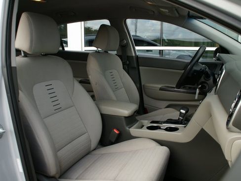 Used 2019 Kia Sportage LX w/ LX Popular Package image 26