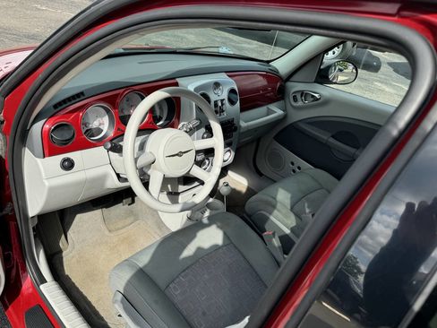 Used 2006 Chrysler PT Cruiser Touring FWD image 16