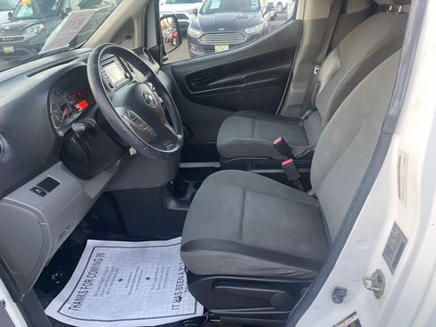 Used 2019 Nissan NV200 S w/ Cruise Control Package image 17