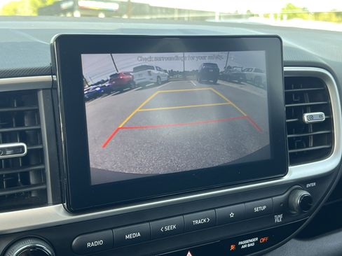 Used 2022 Hyundai Venue SEL FWD image 31