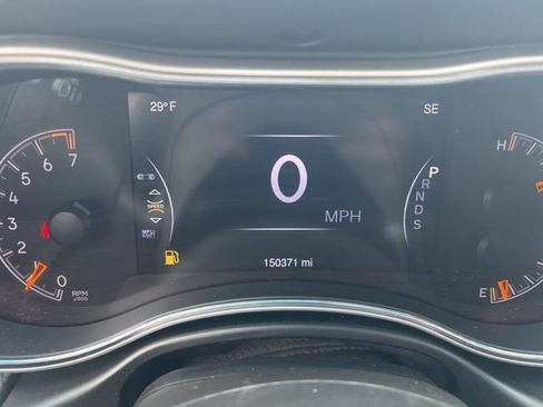 Used 2015 Jeep Grand Cherokee Altitude image 9