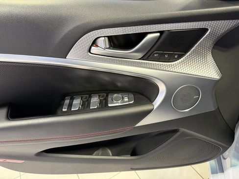 Used 2023 Genesis G70 2.0T w/ Sport Prestige Package image 25