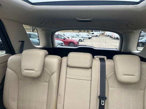 Used 2017 Mercedes-Benz GLE 350 4MATIC image 32