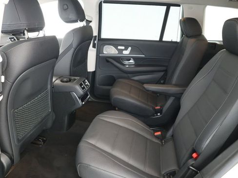 Used 2023 Mercedes-Benz GLS 580 4MATIC image 19