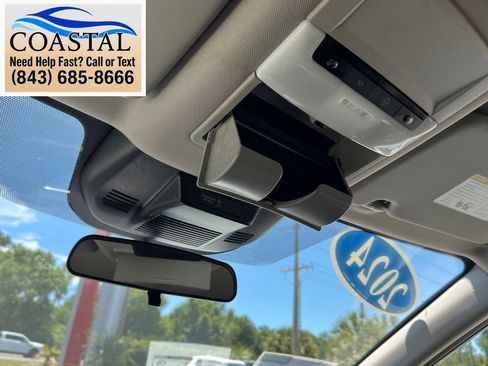 Used 2024 Nissan Rogue S FWD image 35