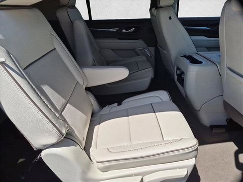 Used 2024 GMC Yukon XL Denali w/ Advanced Technology Package AWD/4WD image 22