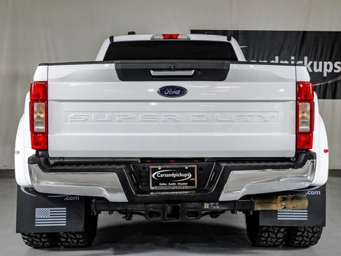 Used 2022 Ford F350 Lariat w/ Lariat Value Package AWD/4WD image 9