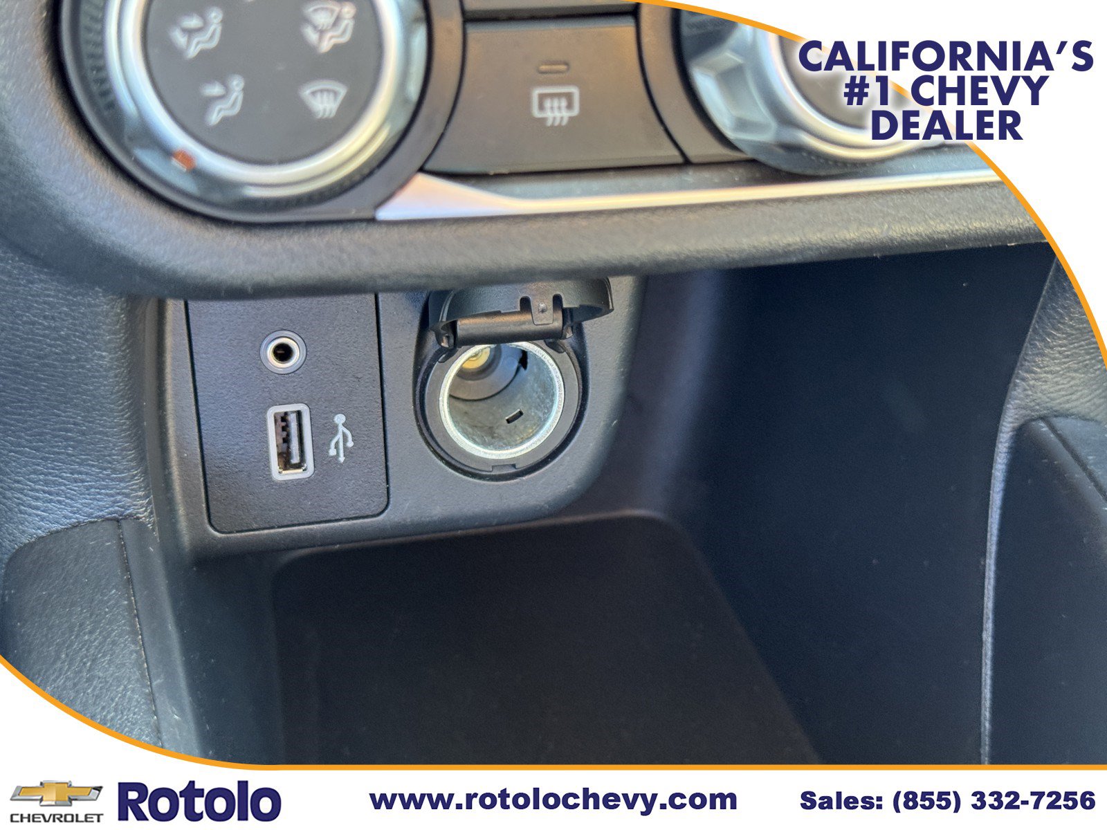 Used 2024 Nissan Versa S w/ Trunk Package FWD image 17