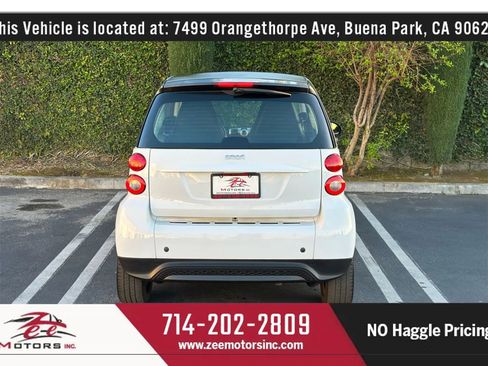 Used 2014 smart fortwo pure image 7