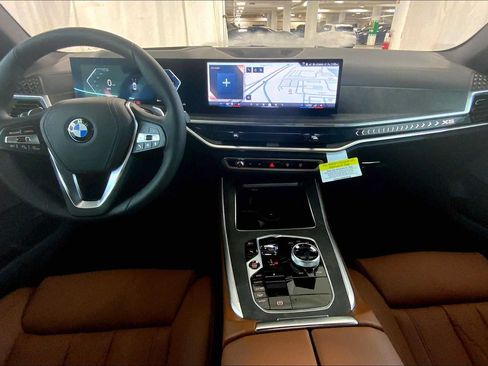 Used 2026 BMW X5 xDrive40i w/ Executive Package AWD/4WD image 5