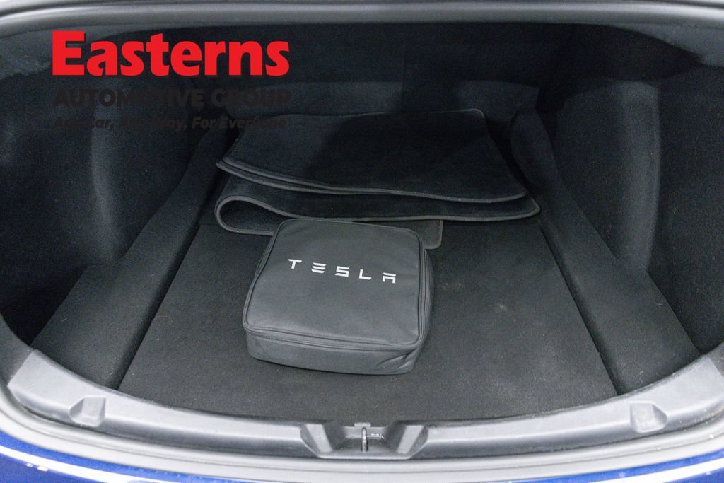 Used 2018 Tesla Model 3 Long Range RWD image 10