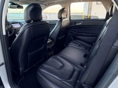 Used 2019 Ford Edge Titanium w/ Equipment Group 301A image 25