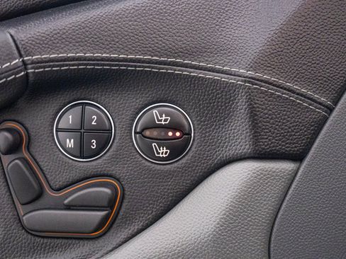 Used 2005 Mercedes-Benz SL 55 AMG image 29