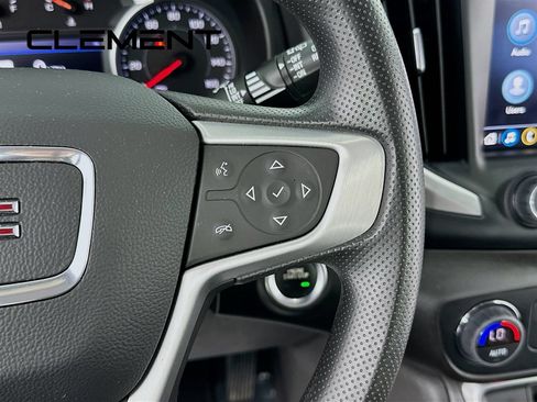 Used 2022 GMC Terrain SLE w/ Driver Convenience Package AWD/4WD image 17