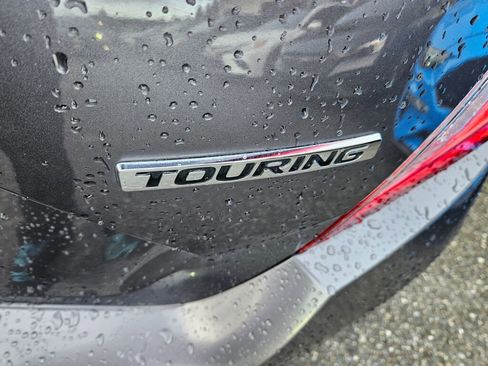 Used 2016 Honda Civic Touring image 18