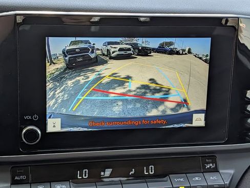 Used 2025 Toyota Camry LE w/ Convenience Package image 18