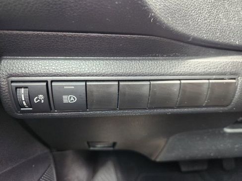 Certified 2025 Toyota Corolla SE FWD image 21