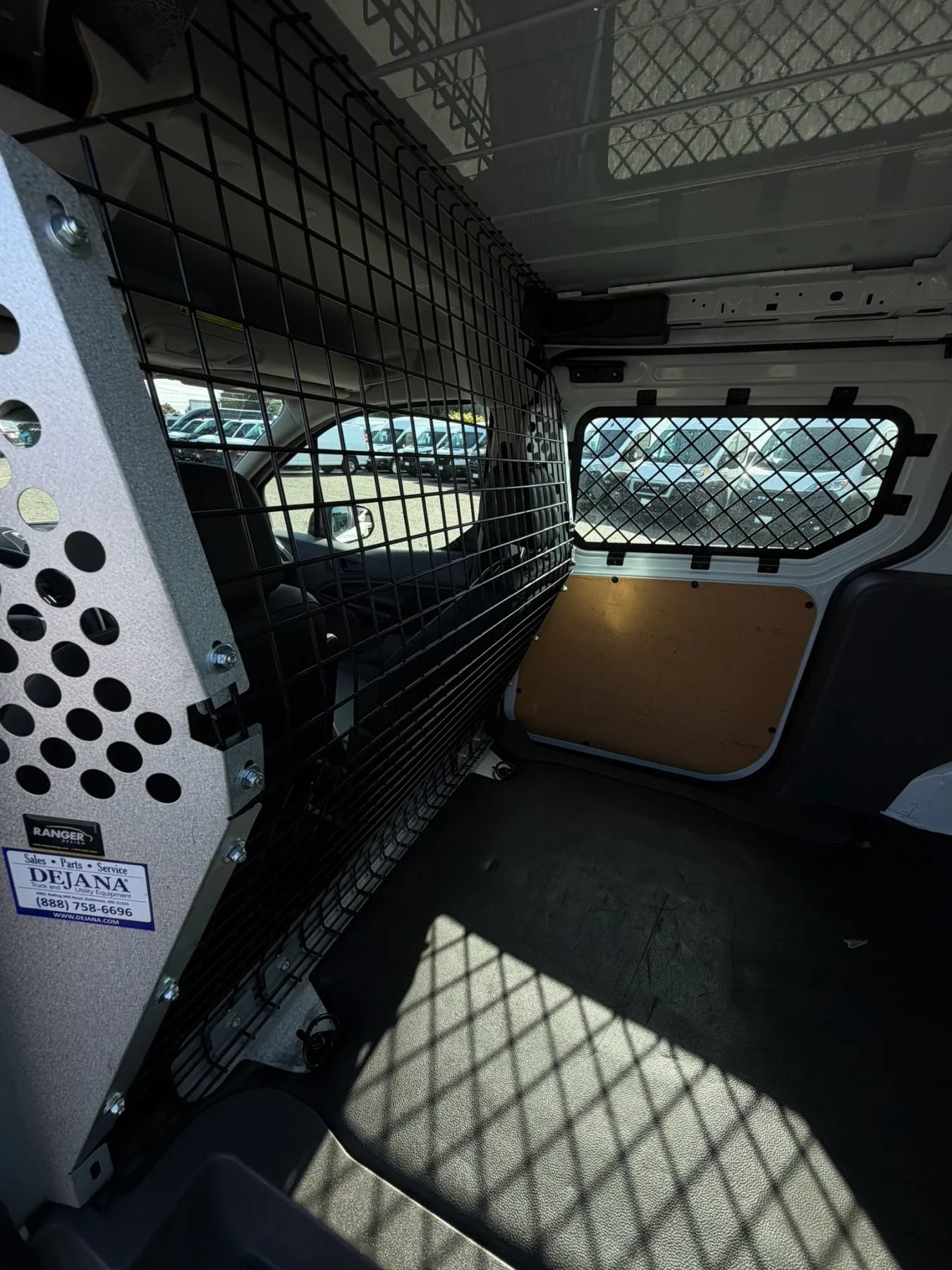 Used 2022 Ford Transit Connect XL FWD image 29