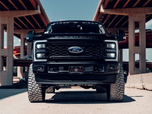 New 2026 Ford F250 Lariat w/ Black Appearance Package image 2
