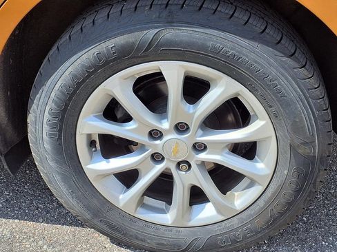 Used 2018 Chevrolet Equinox LT FWD image 7