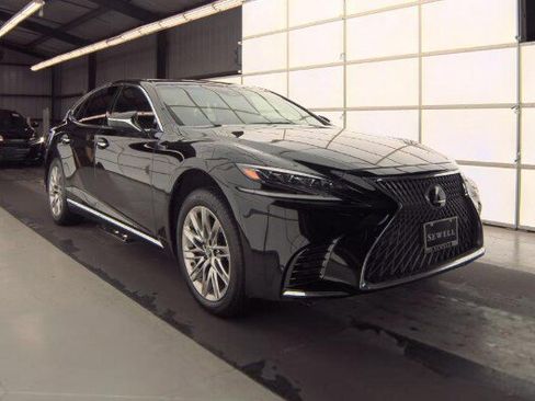 Used 2018 Lexus LS 500 w/ Interior Upgrade Package image 2