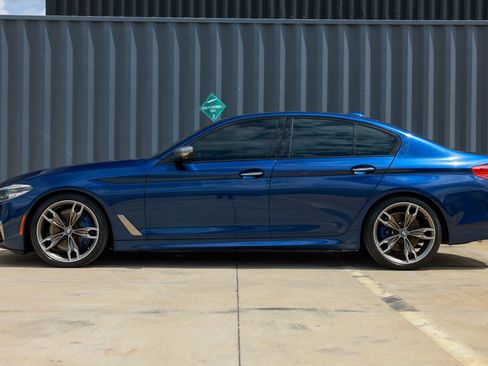 Used 2018 BMW M550i xDrive image 8