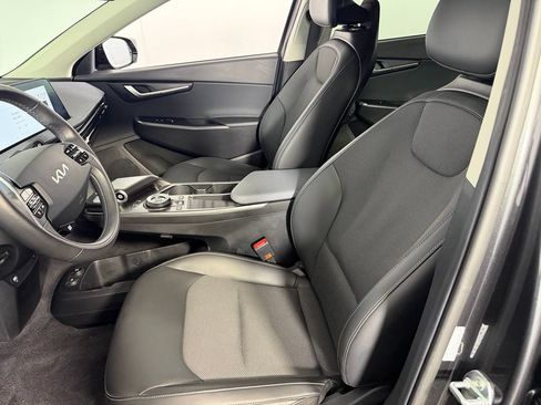 Used 2024 Kia EV6 Light RWD image 23