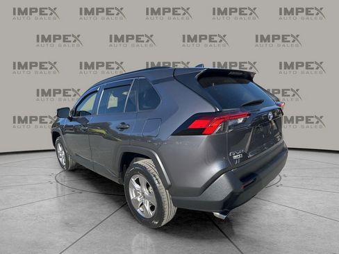 Used 2022 Toyota RAV4 XLE image 3