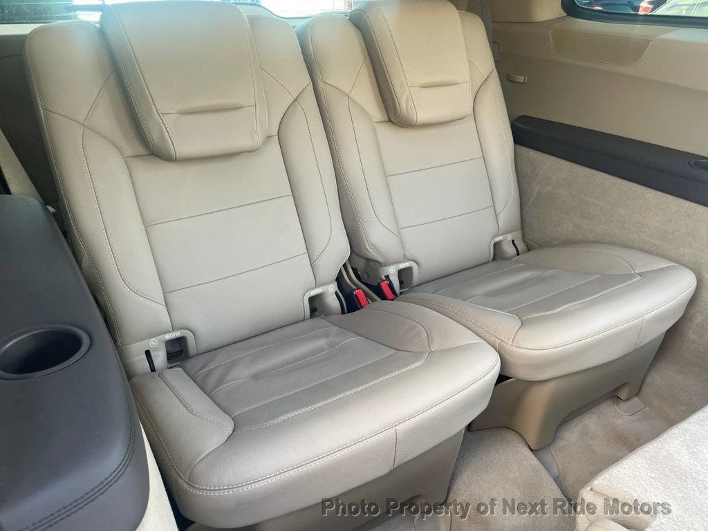 Used 2014 Mercedes-Benz GL 350 BlueTEC 4MATIC image 16